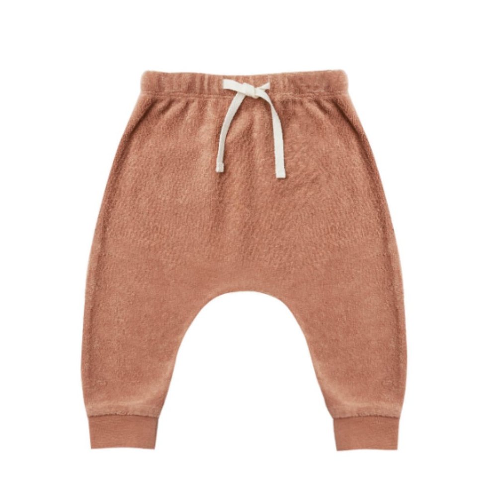 Quincy Mae beige terry baby joggers sweatpants // 0-3M
